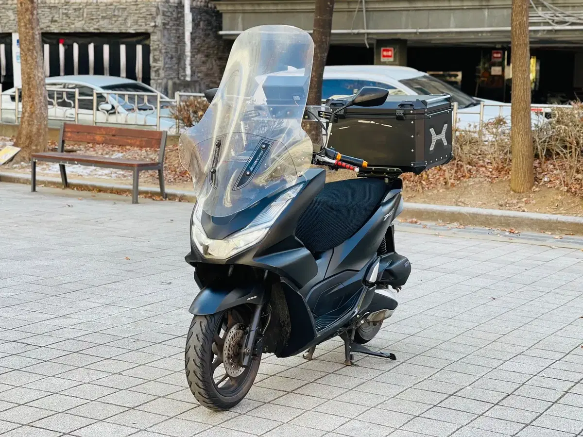 혼다 PCX125ABS 21년식 7만KM 세팅 판매합니다.